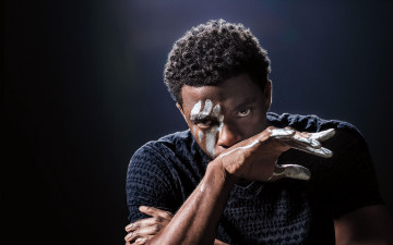 Картинка мужчины chadwick+boseman взгляд
