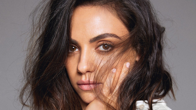 Обои картинки фото девушки, mila kunis, актриса, шатенка, лицо