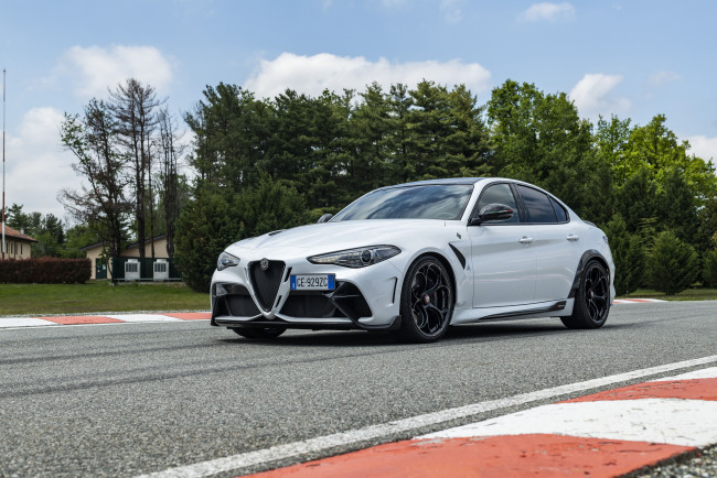 Обои картинки фото автомобили, alfa romeo, alfa-romeo