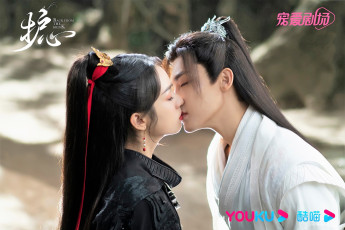 Картинка кино+фильмы back+from+the+brink пара поцелуй