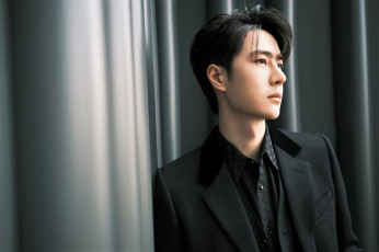 Картинка мужчины wang+yi+bo актер пиджак