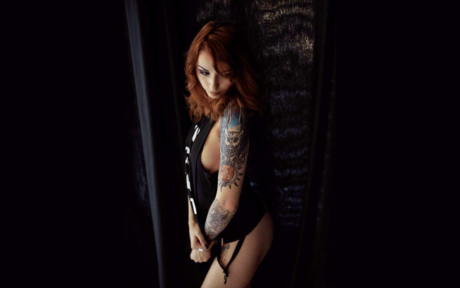 Обои картинки фото девушки, valery himera , lera himera, рыжая, топ, тату
