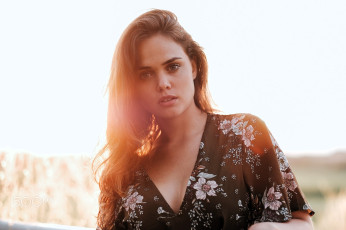 Картинка девушки -+лица +портреты шатенка лицо платье