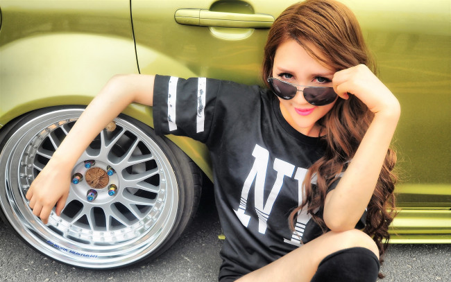 Обои картинки фото автомобили, авто с девушками, девушка, азиатка, автомобиль