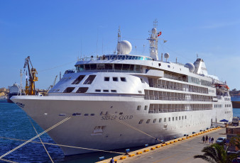 Картинка silver+cloud корабли лайнеры океанский круиз причал лайнер