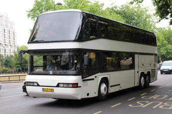 Картинка автомобили автобусы транспорт пассажирский