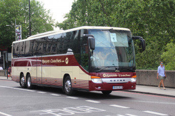 Картинка автомобили автобусы транспорт пассажирский