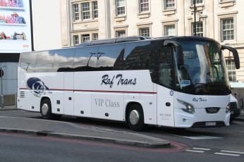 Картинка автомобили автобусы транспорт пассажирский