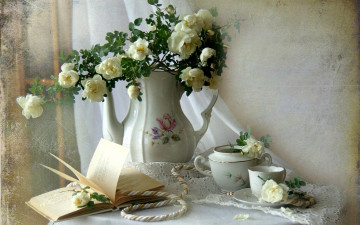 Картинка цветы шиповник текстура бечевка шнур книга посуда букет натюрморт винтаж