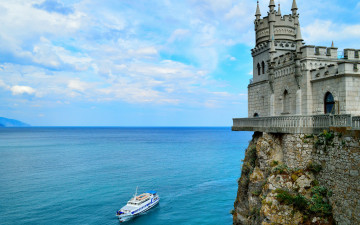 Картинка корабли катера небо замок скала море катер пейзаж ласточкино гнездо крым