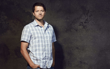 Картинка мужчины misha+collins взгляд рубашка мужчина миша коллинз misha collins