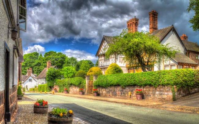 Обои картинки фото города, - здания,  дома, кусты, цветы, деревья, улица, дома, англия, little, budworth, облака