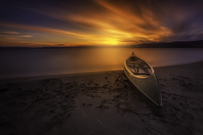 Обои картинки фото корабли, лодки,  шлюпки, пляж, заря, каноэ