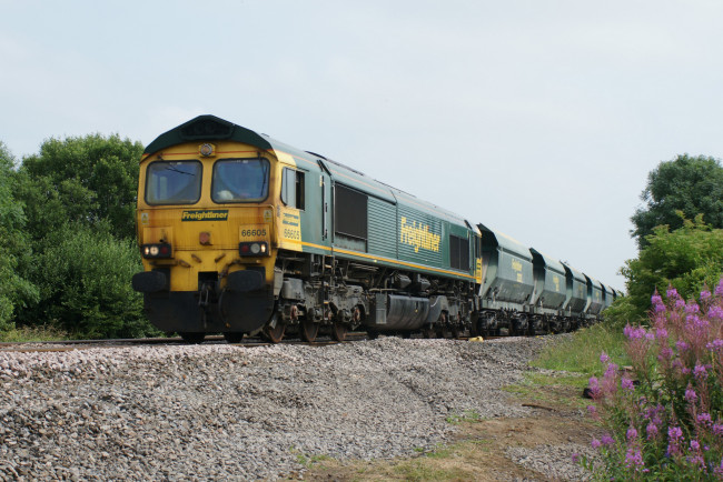 Обои картинки фото техника, поезда, локомотив, рельсы, состав, дорога, железная