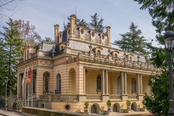 Картинка города -+здания +дома особняк