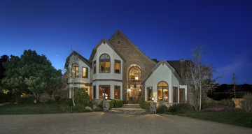 Картинка города -+здания +дома фонари деревья ночь