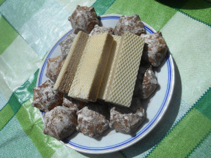 Картинка еда пирожные +кексы +печенье вафли пряники