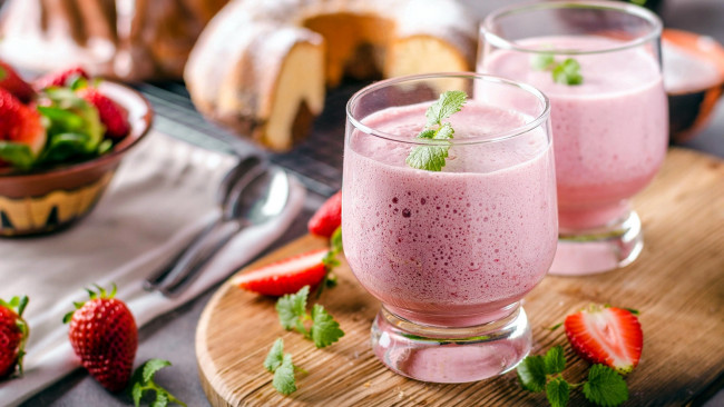 Обои картинки фото еда, мороженое,  десерты, десерт, клубника