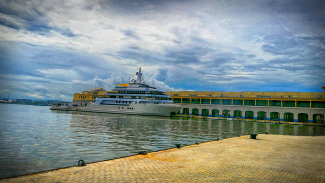 Обои картинки фото корабли, яхты, порт, причал, яхта, бухта