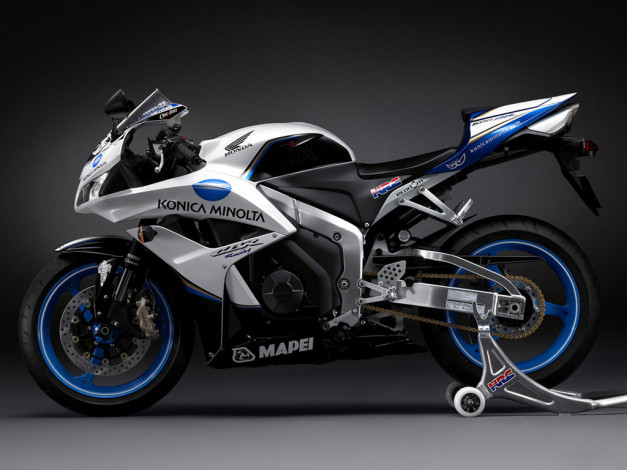 Обои картинки фото мотоциклы, honda