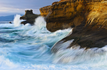 Картинка природа побережье прибой скалы cape kiwanda океан