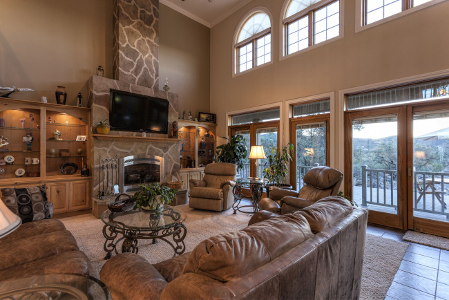 Обои картинки фото интерьер, гостиная, окна