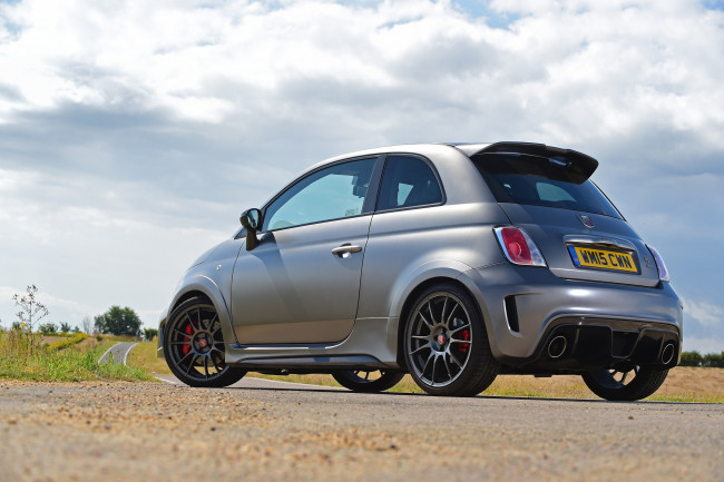Обои картинки фото автомобили, fiat, 2015г, uk-spec, biposto, abarth, 695