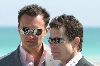 Картинка кино+фильмы nip tuck мужчины лица очки