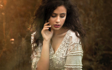 Картинка девушки -+брюнетки +шатенки шатенка платье луг