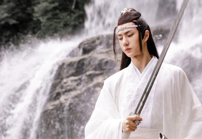 Обои картинки фото кино фильмы, the untamed, лань, ванцзи, водопад