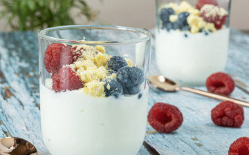 Картинка еда мороженое +десерты ягоды десерт клубника голубика