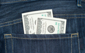Картинка разное золото купюры монеты джинсы карман доллары