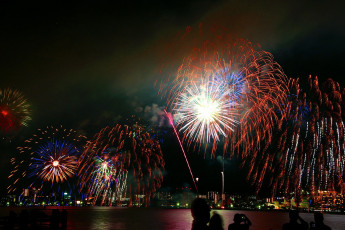 Картинка разное салюты фейерверки салют