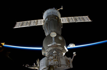 Картинка космос космические корабли станции мкс мир