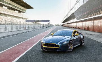 Картинка 2011+aston+martin+v8+vantage+n430 автомобили aston+martin стадион тюнинг vantage aston martin
