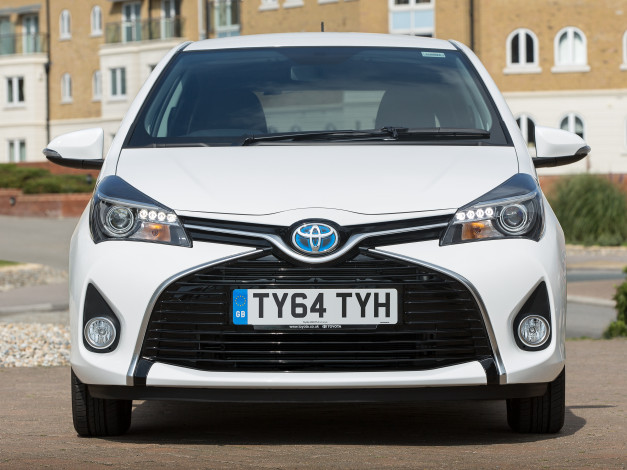 Обои картинки фото автомобили, toyota, светлый, yaris, hybrid, uk-spec, 2014г