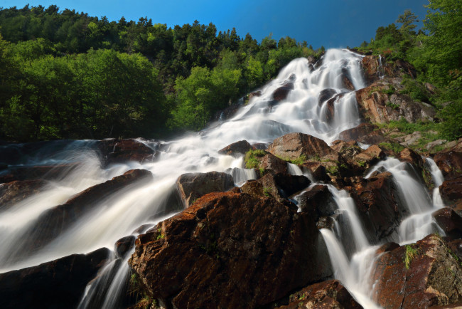 Обои картинки фото природа, водопады, лес, река, водопад