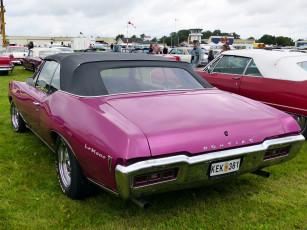 Картинка автомобили выставки+и+уличные+фото pontiac