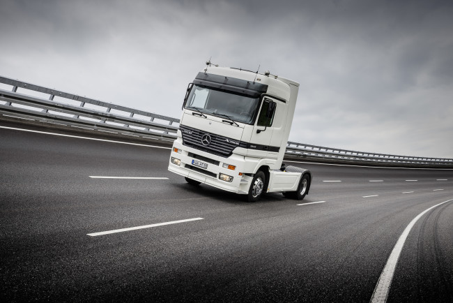 Обои картинки фото автомобили, mercedes trucks, fahrerhaus, mercedes-benz, actros, 1843, ls, megaspace