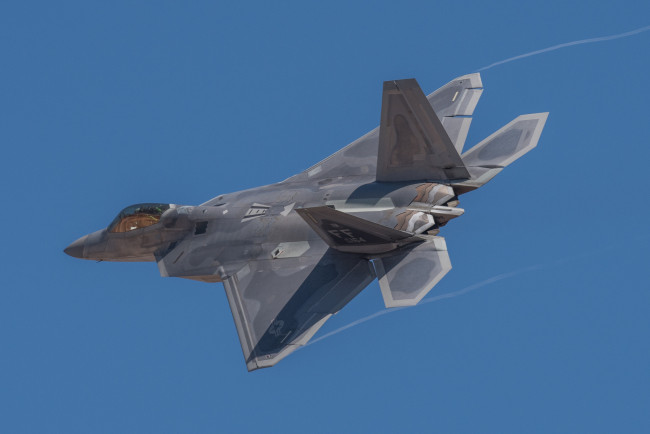 Обои картинки фото f-22a raptor, авиация, боевые самолёты, истребитель