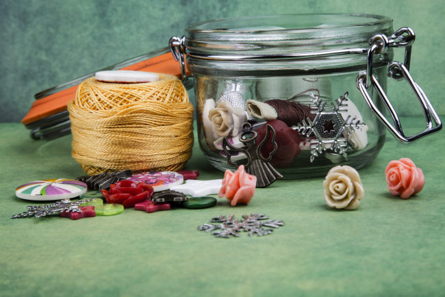 Обои картинки фото разное, ремесла,  поделки,  рукоделие, пряжки, нитки
