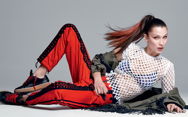 Обои картинки фото bella hadid, девушки, bella, hadid, девушка, модель, красавица, стройная, сексуальная, поза, макияж, причёска, фигура, наряд, стильная, мода