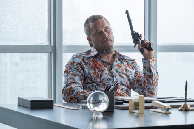 Обои картинки фото die in a gunfight ,  2021 , кино фильмы, -unknown , другое, cтрасть, любовь, и, стволы, кадры, travis, fimmel, wayne