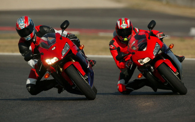 Обои картинки фото мотоциклы, honda