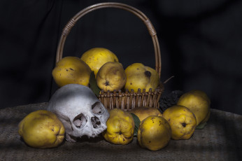Картинка еда груши череп