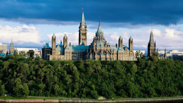 Картинка города -+дворцы +замки +крепости дворец башни деревья река обрыв онтарио