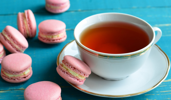 Обои картинки фото еда, напитки,  Чай, макаруны, пирожные, чай, напиток