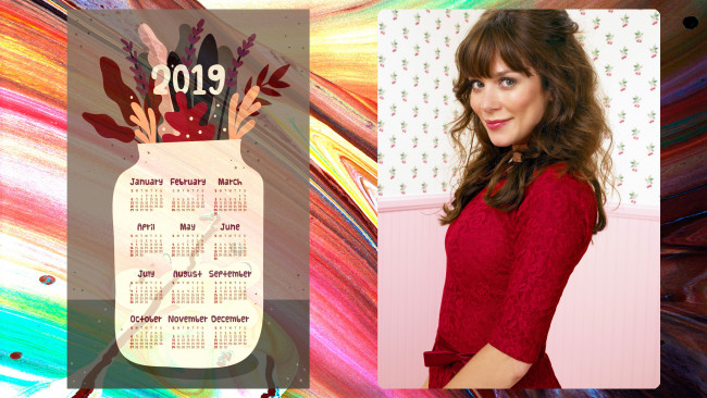 Обои картинки фото календари, девушки, улыбка, взгляд, женщина
