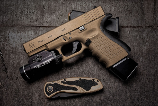 Обои картинки фото glock 19, оружие, пистолеты, ствол