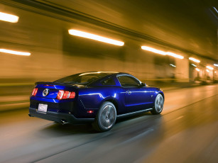Картинка 2010 ford mustang gt автомобили